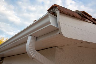 Seamless Gutter Replacement in Sacramento, CA